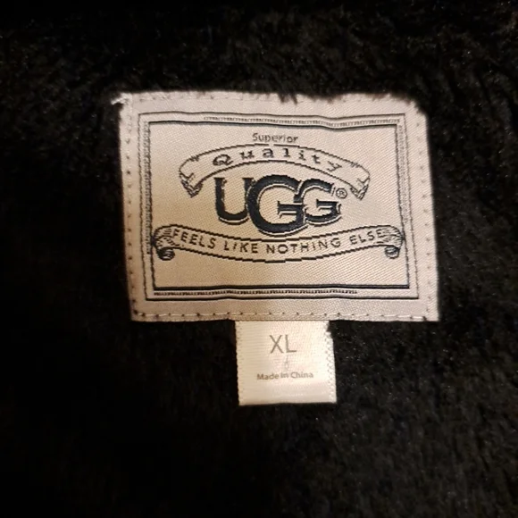 Ugg Hooded Pullover Top Furry Black XL EUC - Picture 7 of 8